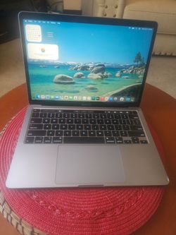 Apple Macbook Pro i7 32gb Ram 500gb SSD Drive 13" Screen 2020
