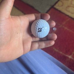I Went To Sell This Two Golf Ball 