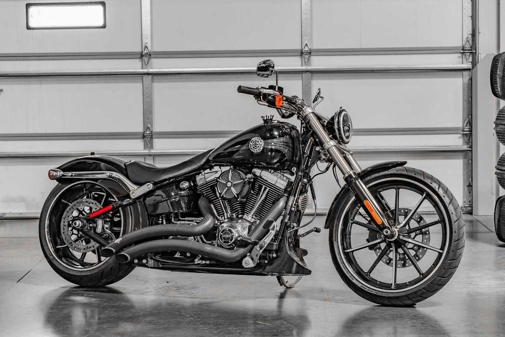 2015 Harley-Davidson Softail Breakout