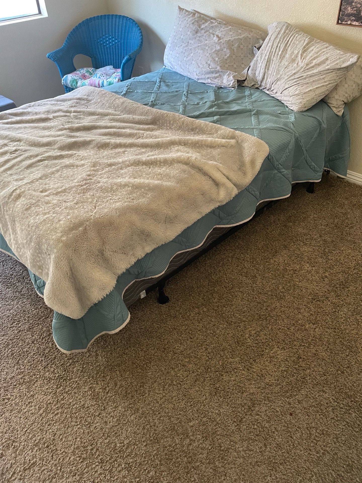 Full bed with box spring and metal frame