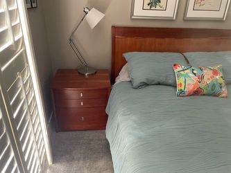 Queen Bedroom set