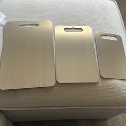 Steel cutting boards  size: L 13x9. M 12x7.  S 91/2 x6