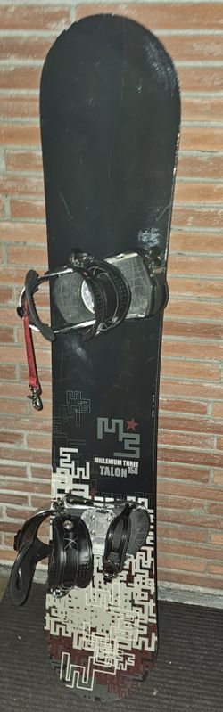 M3 TALON Snowboard w/SIMS Bindings 158cm for Sale in Everett, WA