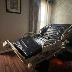 Hill-Rom Versa Care Hospital/Medical Bed With Vocic Alternating Pressure Mattress System 