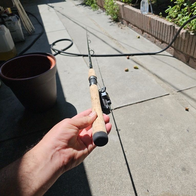 shimano carbomax spinning rod CVS66MLD Convergence D This new blank design prevents twisting and enhances pulling power Shimano Convergence Spinning Rod 6'6"
