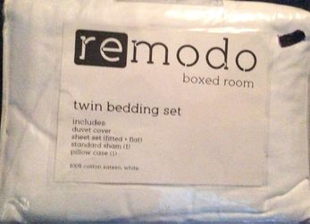 New twin size bedding set,color is white