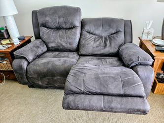 FAUX LEATHER LOVESEAT RECLINER.