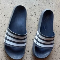 $15 Adidas Size 10-11.5