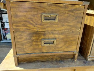 End table/ bedside table