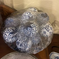 12 Circle Blue Ceramic Ball