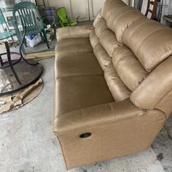 Leather Couch With Reclining Seats