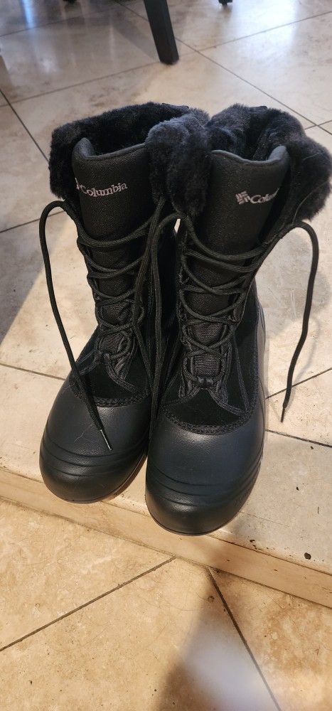 Columbia SNOW BOOTS SZ 10