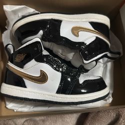 size 7.5 jordan’s BABY SHOES