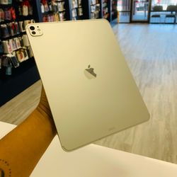 iPad Pro 13inch wifi lte 256GB M5 Chip