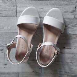 Little Girls White Dress Shoes