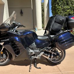 2010 Kawasaki Concours 14