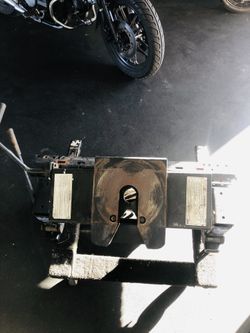 5th Wheel Sliding Hitch 