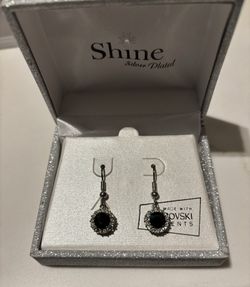 Swarovski Diamond and Black Onyx Earrings(BRAND NEW)