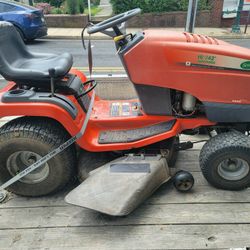JOHN DEERE MOWER