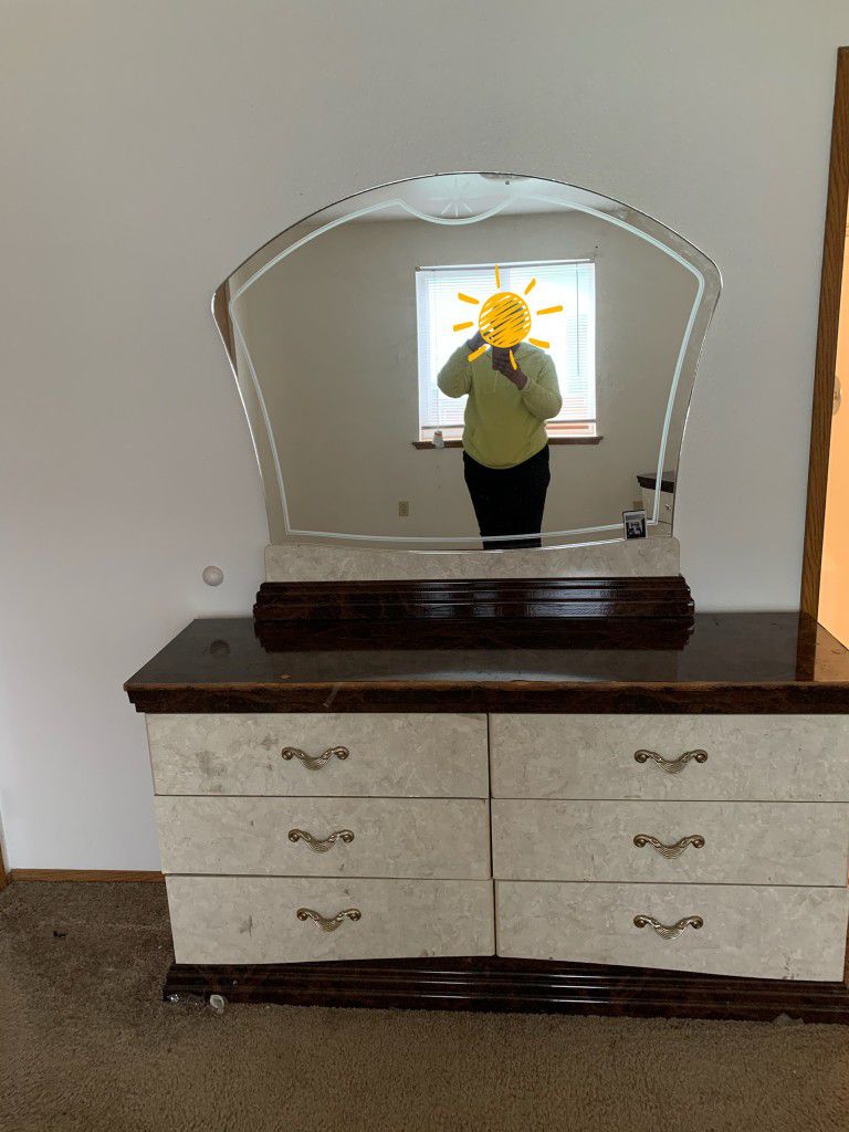 Long Beautiful Dresser With Mirror And 2 Nightstands And Headboard. Delivery available