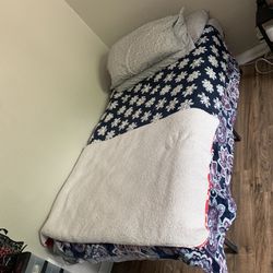 Twin Bed With Memory Foam Mattress 