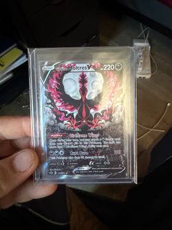 Galarian Moltres V - Pokemon Cards