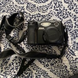 Nikon Digi Cam
