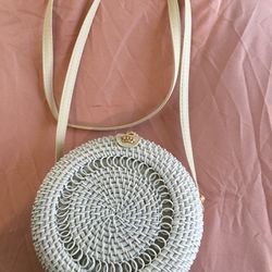 White wicker vintage circle purse -New