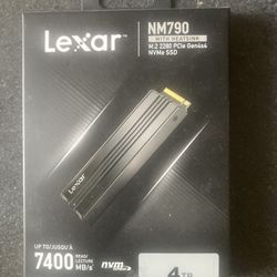 Levar 4 TB SSD NM790