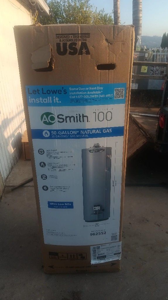 A.O SMITH 50 GALLON WATER HEATER FREE INSTALL & HOSES