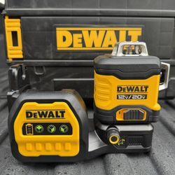 DEWALT 20V/12V Cross-Line Laser Level – $320 (Tool Only) / $350 con batería y cargador