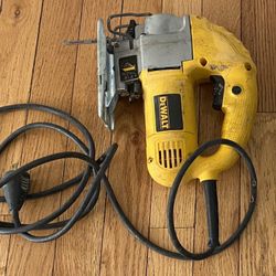 DEWALT Orbital Jigsaw (DW317)