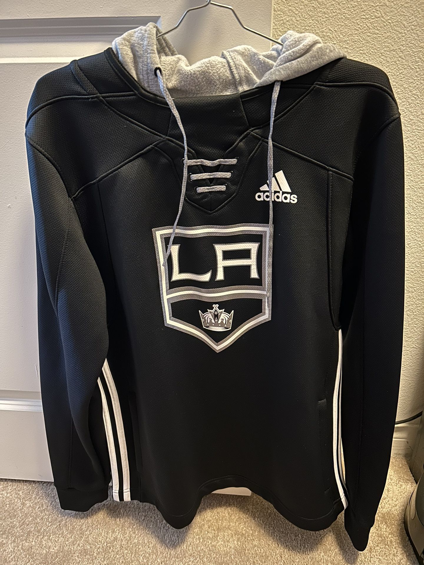 Men's Los Angeles Kings adidas Black Skate Lace AEROREADY Pullover Hoodie
