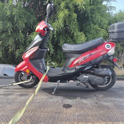 Moped/Scooter