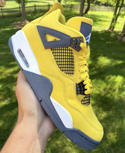Jordan 4 Lightning