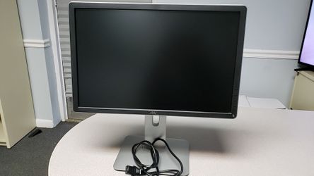 Dell p2016 20" led monitor with stand