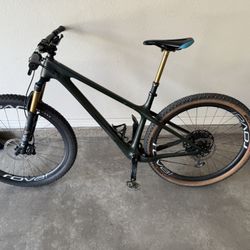 Large Yeti Arc Mountain bike 