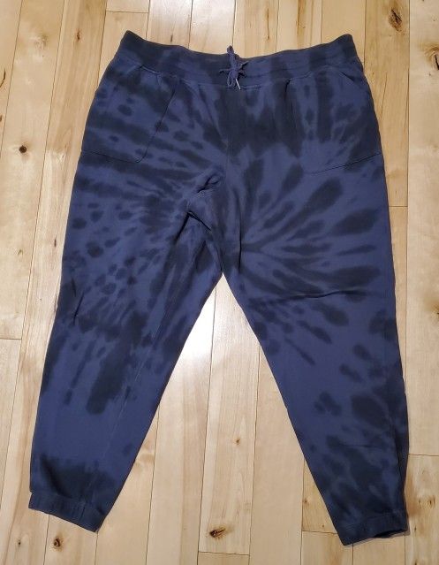 Maurices Black & Gray Joggers (XXL)