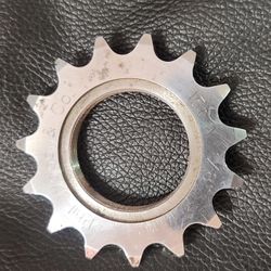 Pill Wood Cog 15T - 1/8