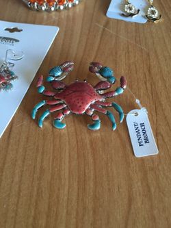 Crab pendent or brooch