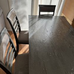 Used Dining Table with 6 Chairs $85