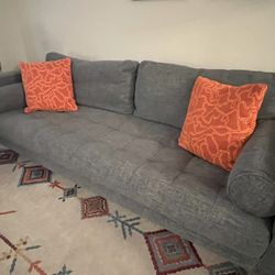 Article Couch 