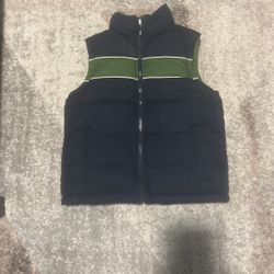 Old navy Puffy Vest Size Small Youth