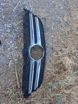 2015 -2018 C300 grill