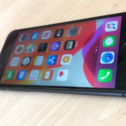 iPhone 8 64gb Global System Mobil Unlocked 