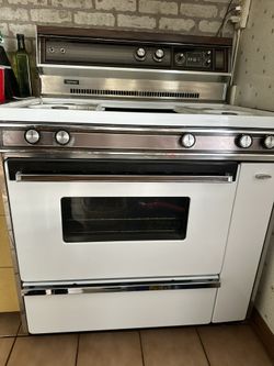 Vintage Tappan Gas Stove – Great Working Condition Cocina Tappan en buenas condiciones