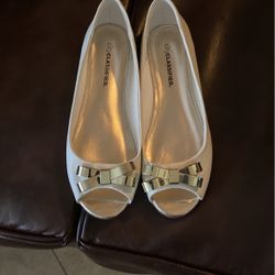 New Flats White And Gold Never Used 