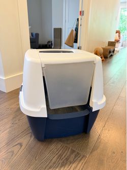 Cat litter box