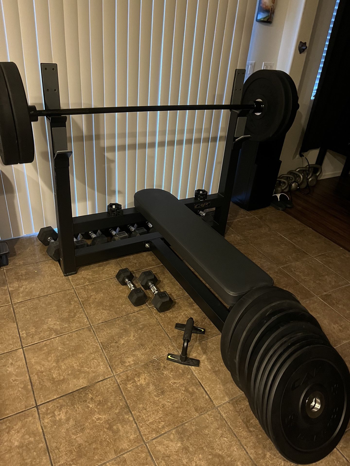 Weight Bench & Dumbbells 