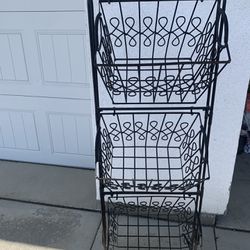 Decorative Iron Baskets With Stand